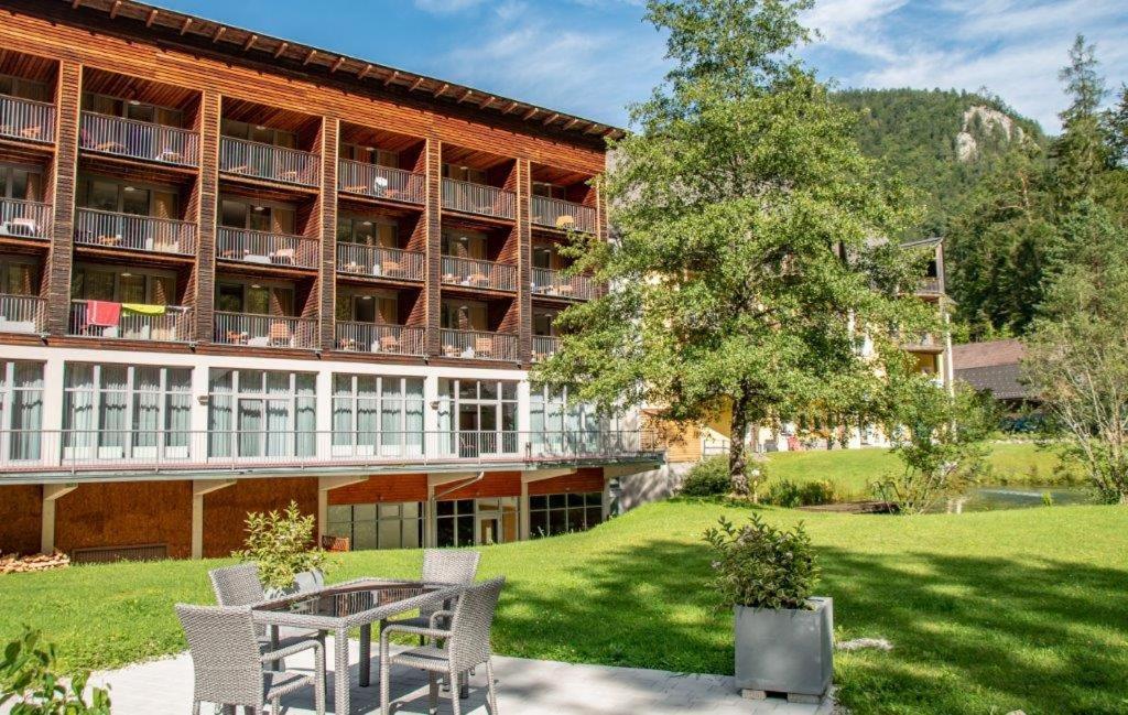 Hotel Bergkristall Wildalpen Bagian luar foto