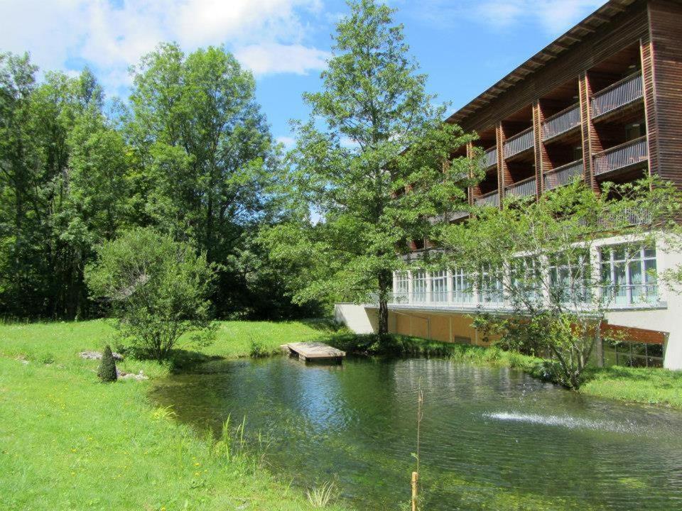 Hotel Bergkristall Wildalpen Bagian luar foto