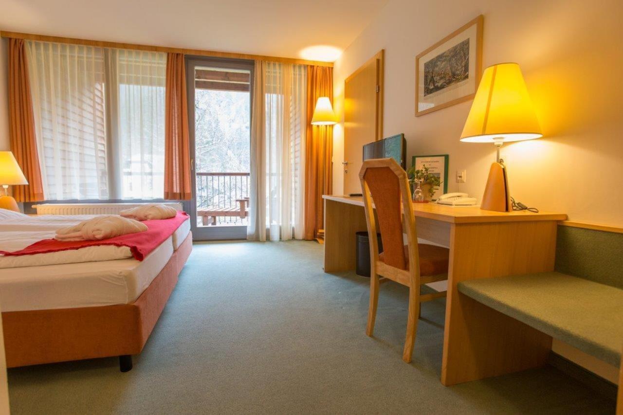 Hotel Bergkristall Wildalpen Bagian luar foto
